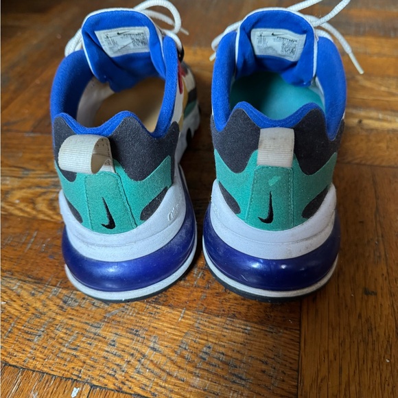 Nike - Picture 2 of 7